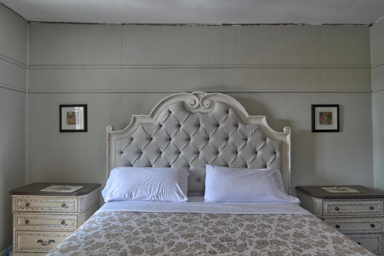Deluxe Double Room Bath